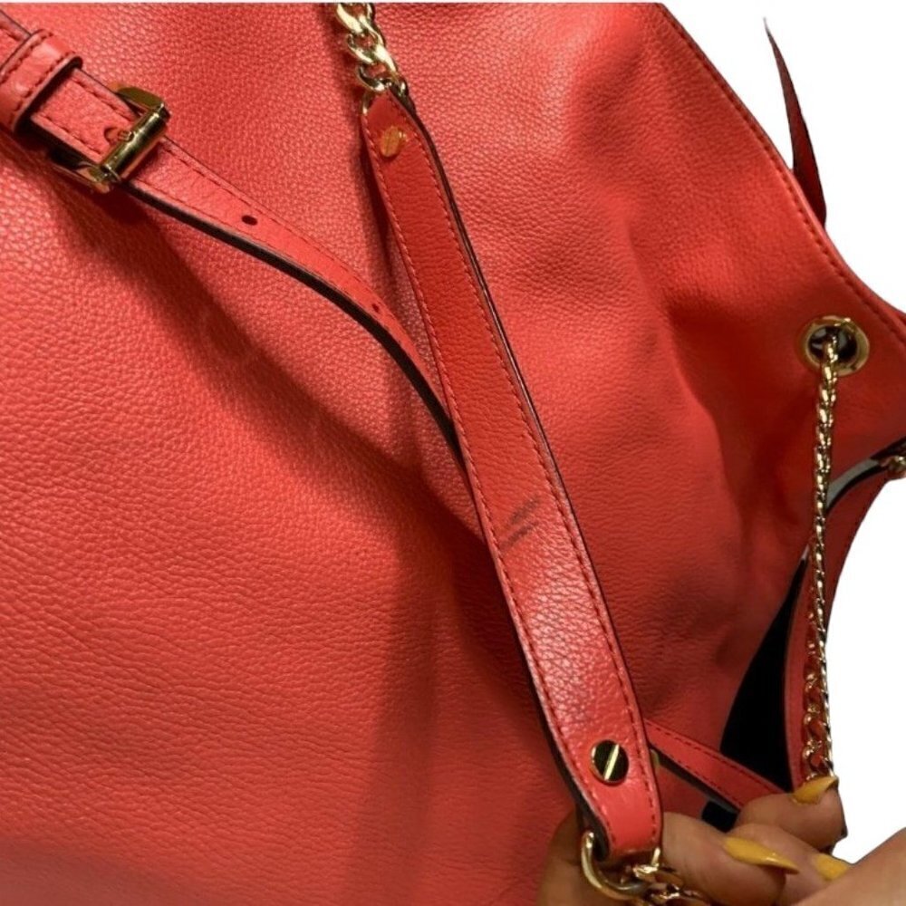Michael Kors Red Pebbled Leather Oversized Shoulder Bag With Gold Chain Strap - Picture 5 of 11